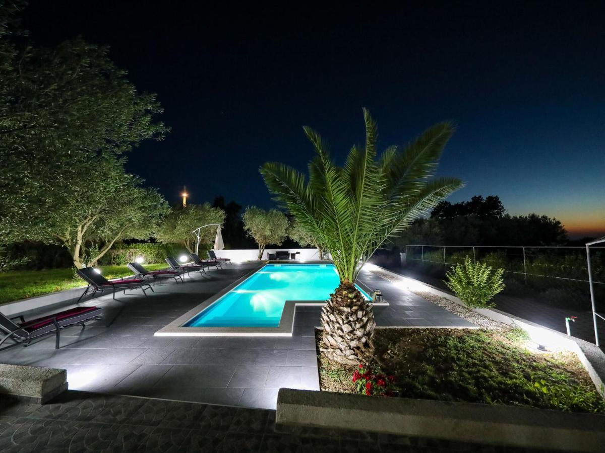 Lovely Holiday Home In Policnik With Private Pool Exterior photo