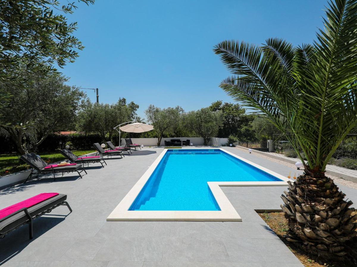 Lovely Holiday Home In Policnik With Private Pool Exterior photo