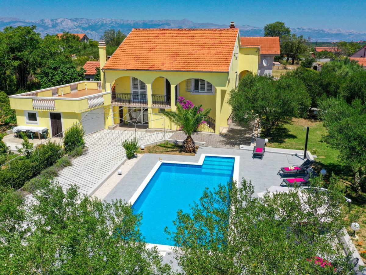 Lovely Holiday Home In Policnik With Private Pool Exterior photo
